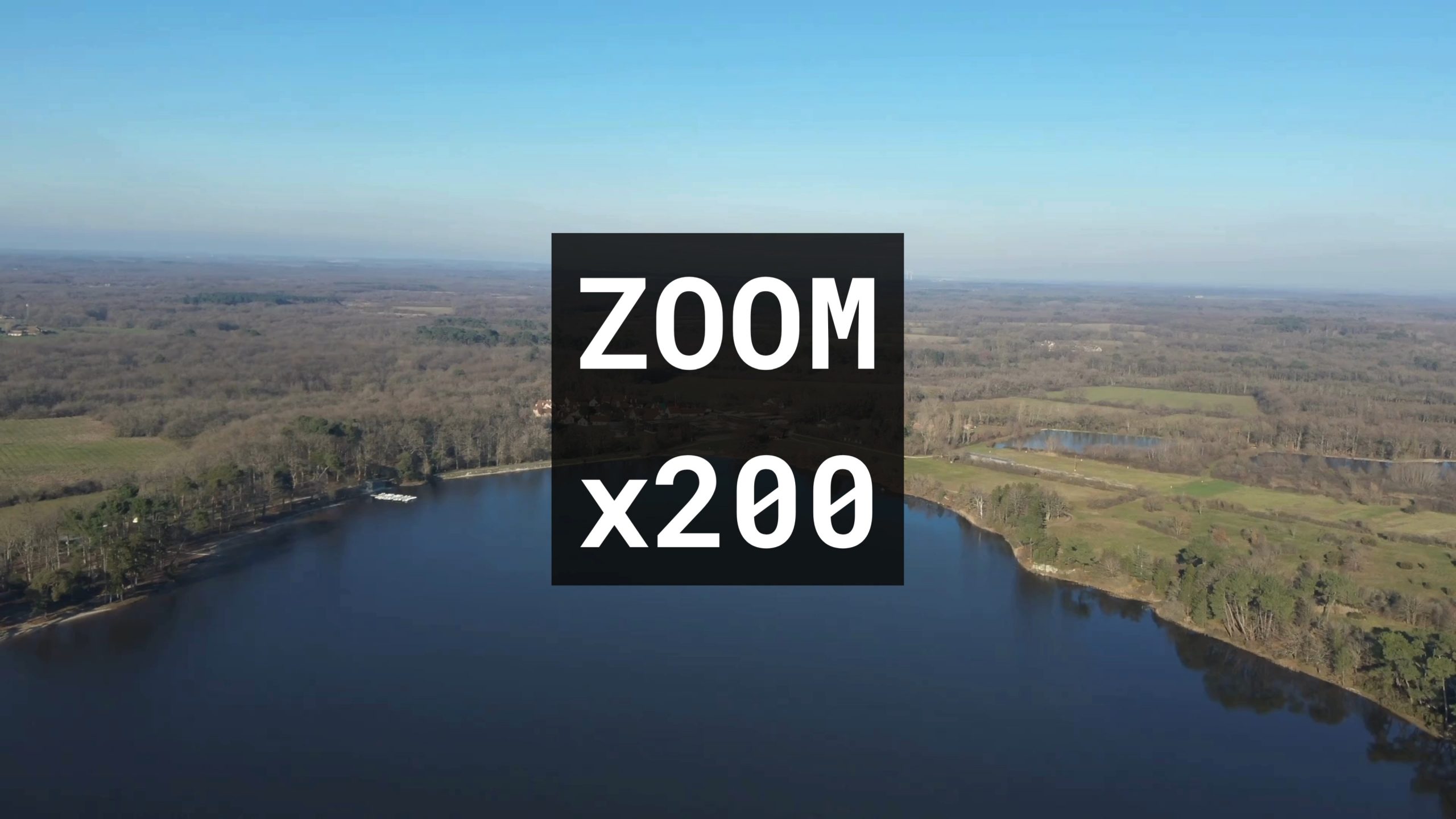 ZOOM x200 : Voir sans être Vu.